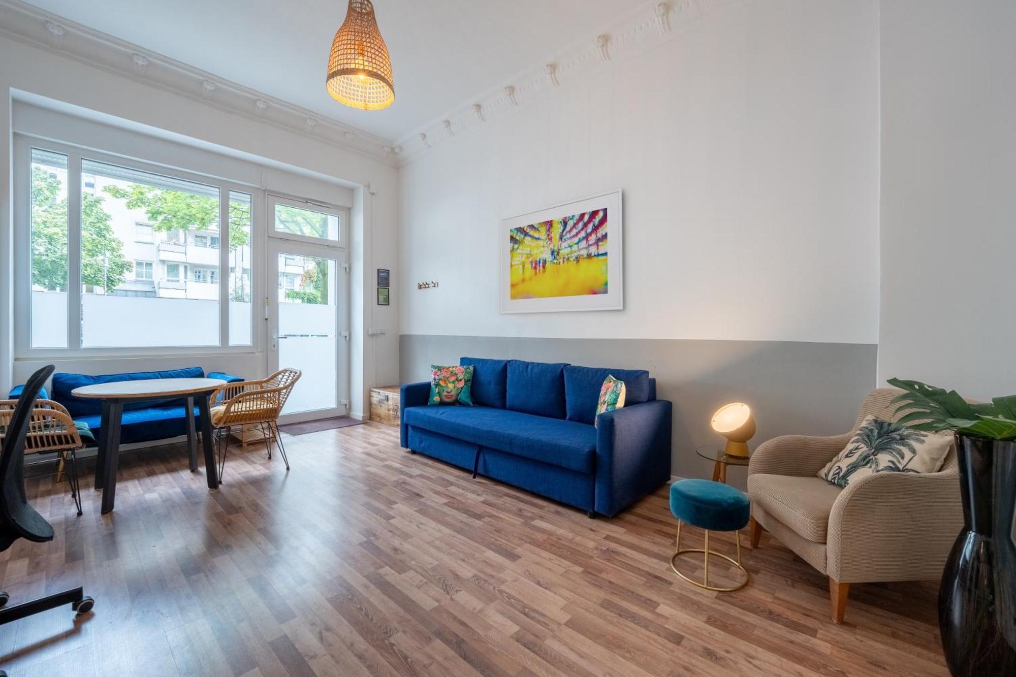 Modern, Central Flat With Workspace Berlijn Buitenkant foto
