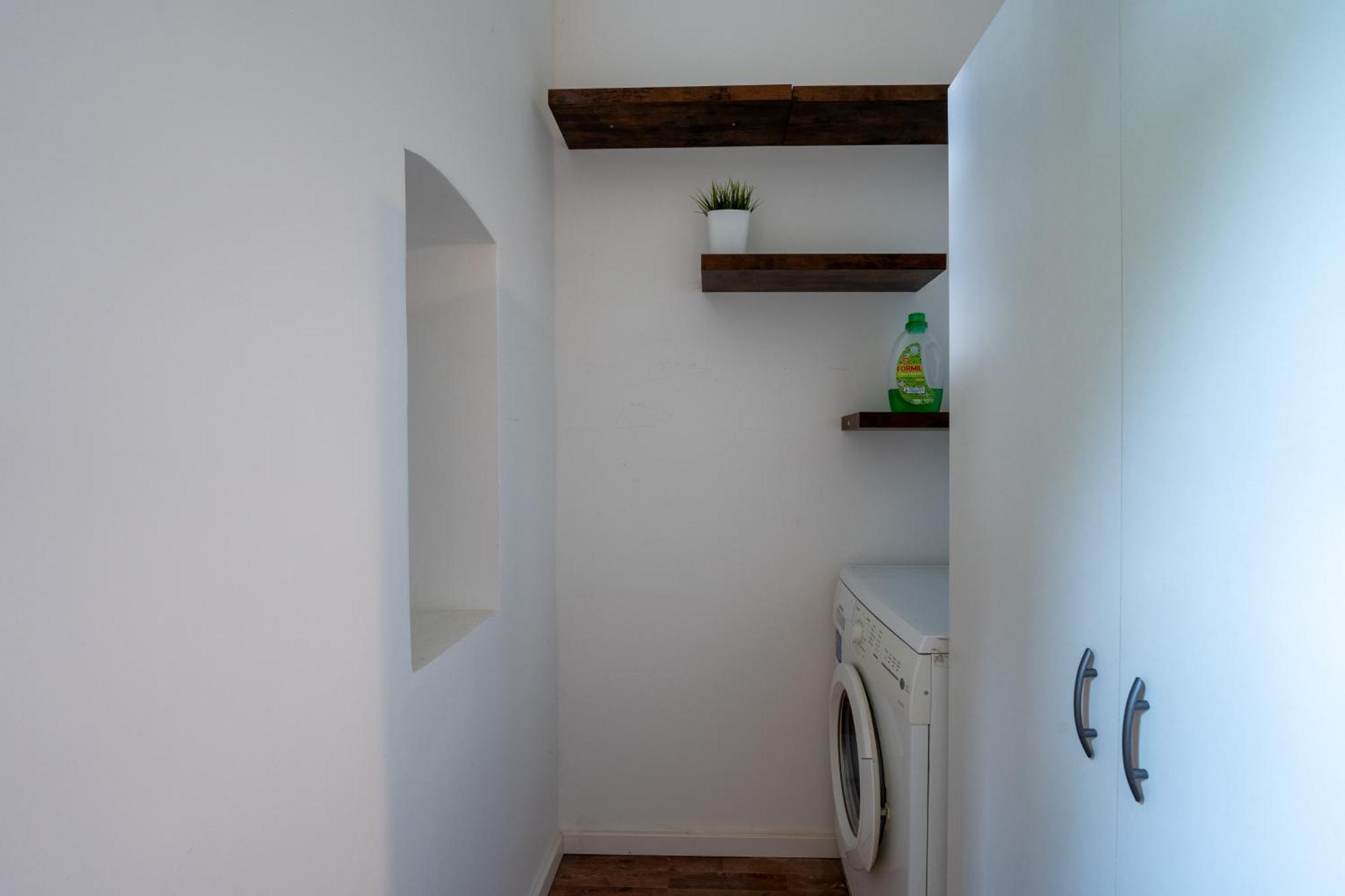 Modern, Central Flat With Workspace Berlijn Buitenkant foto