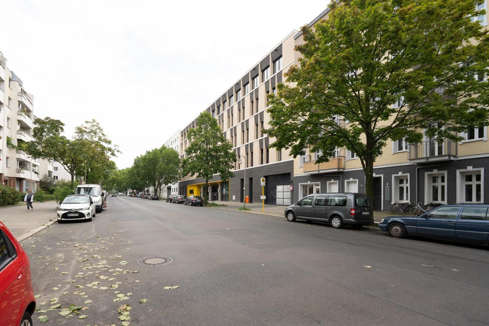 Modern, Central Flat With Workspace Berlijn Buitenkant foto